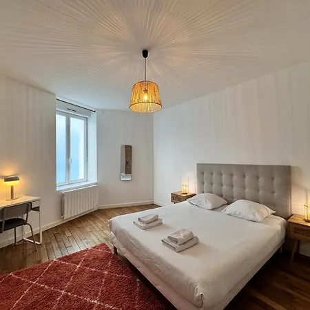 Jaures 1 - Tramway - Gare - Centre - 4 Pers *