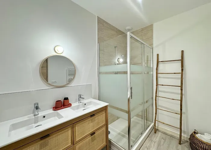 Jaures 1 - Tramway - Gare - Centre - 4 Pers *