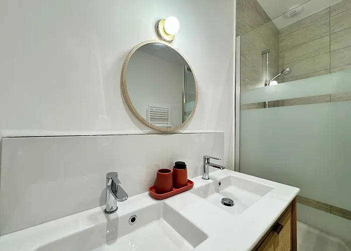 Jaures 1 - Tramway - Gare - Centre - 4 Pers Le Mans